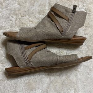 Blowfish Women's Sandals in Tan and Brown